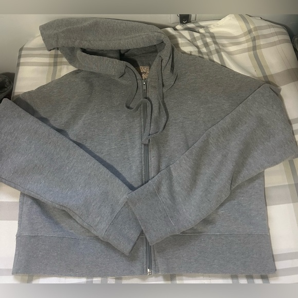 GIRLS CLOTHING BUNDLE SIZE 10/12 FLARED LEGGINGS GRINCH PJS ROOTS JOGGERS UMBRO - Picture 2 of 15